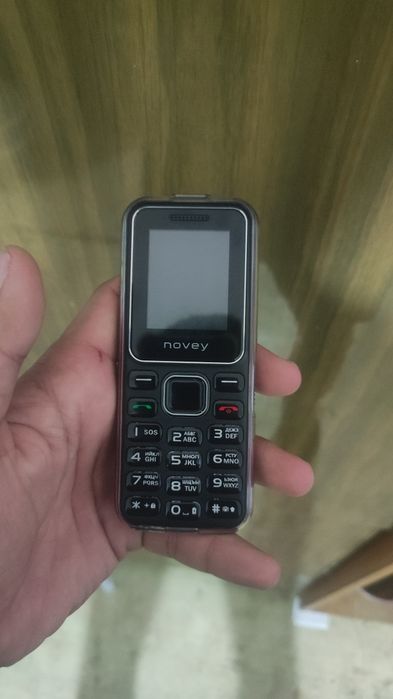 Novey sotiladi yangi telefon