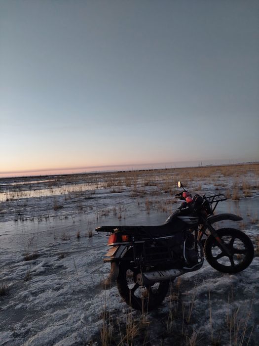 Мотоцикл gsx Suzuki 200 куб