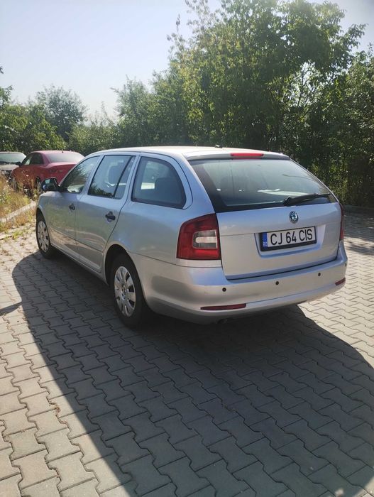 SKODA Octavia 2011 — imagine 4
