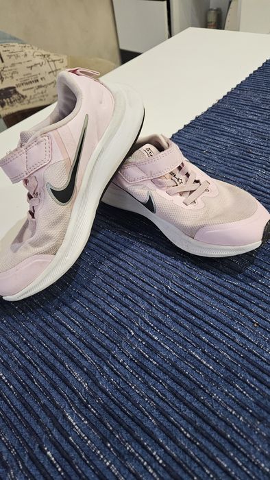 Детски маратонко nike