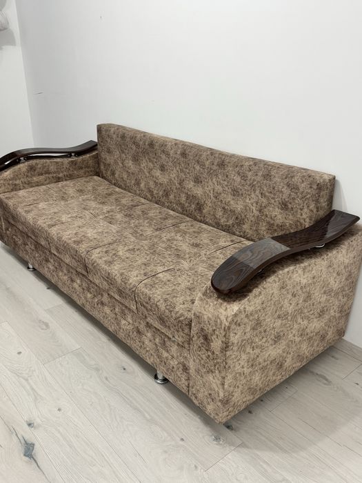 Продам диван в отличном состоянии