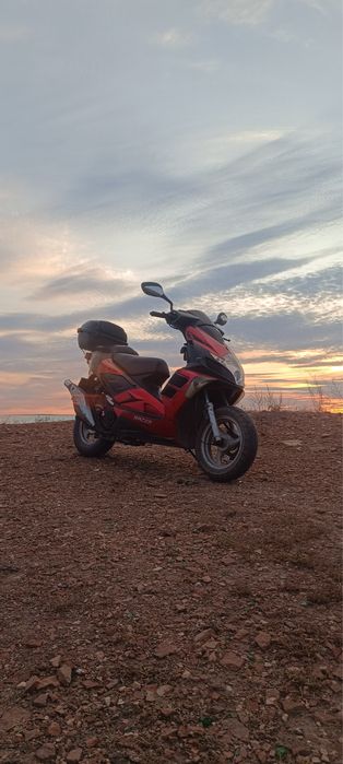 скутер racer 125 кубов