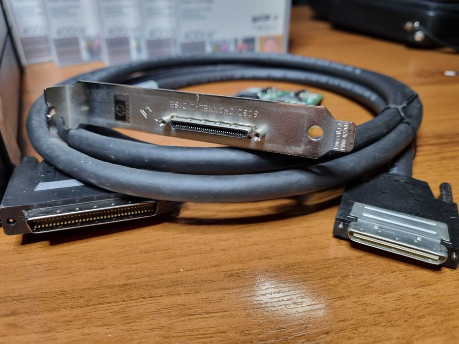 HP StorageWorks ULTRIUM 448 DW017B BRSLA-0404-DC LTO-2 SCSI tape drive