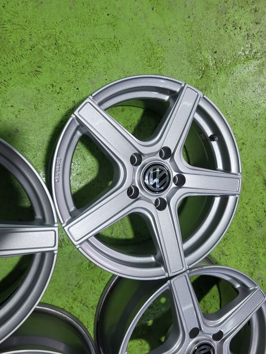 16 5x120 Vw Transporter T5 T6 лети джанти 5х120 т5