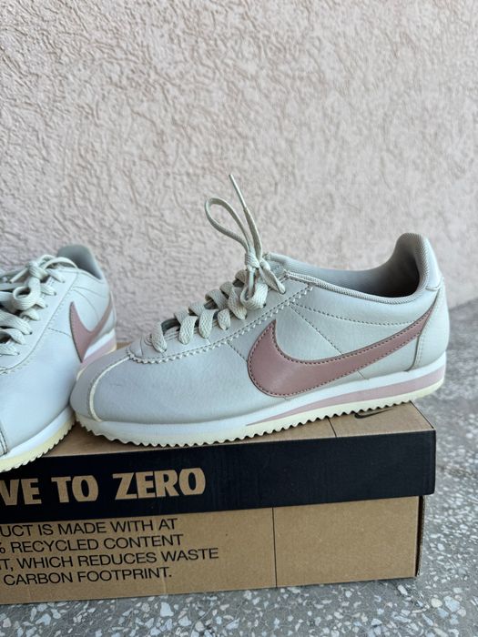 Дамски маратонки  Nike Cortez