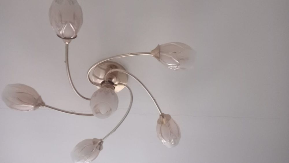 Продам люстры люстра