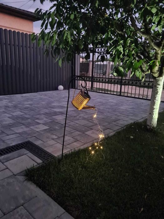 Set 2 X Stropitoare solara cu lumini pentru gradina, Fier Forjat, Design Retro, Proiecție Lumină Caldă, IP65, 80 cm