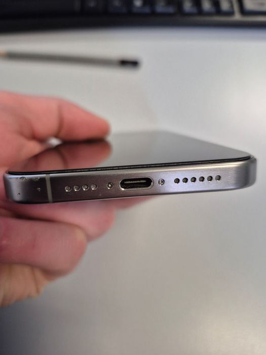 iPhone 15 Pro Max с гаранция