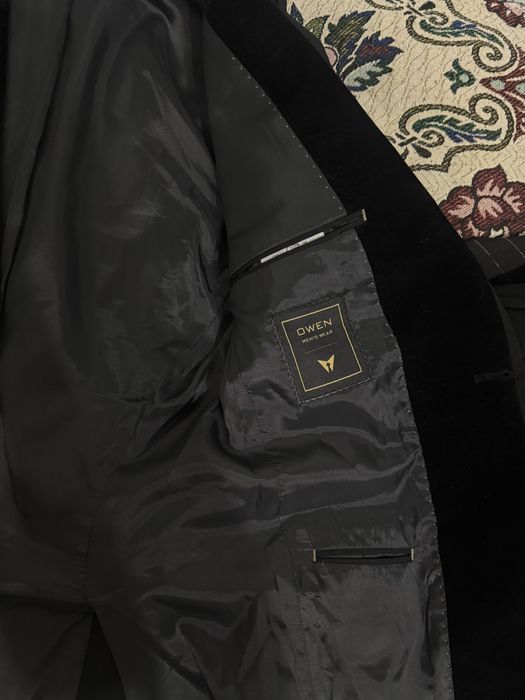 Смокинг костюм продаются