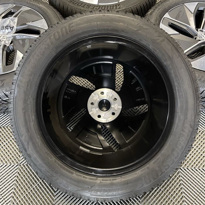Jante Roti NOI VW ID 4 5 6 Tayron Skoda Enyaq 235 55 R19 / 255 50 R19 M+S iarna