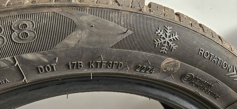 Зимни гуми 225/50/17 2024 почти нови