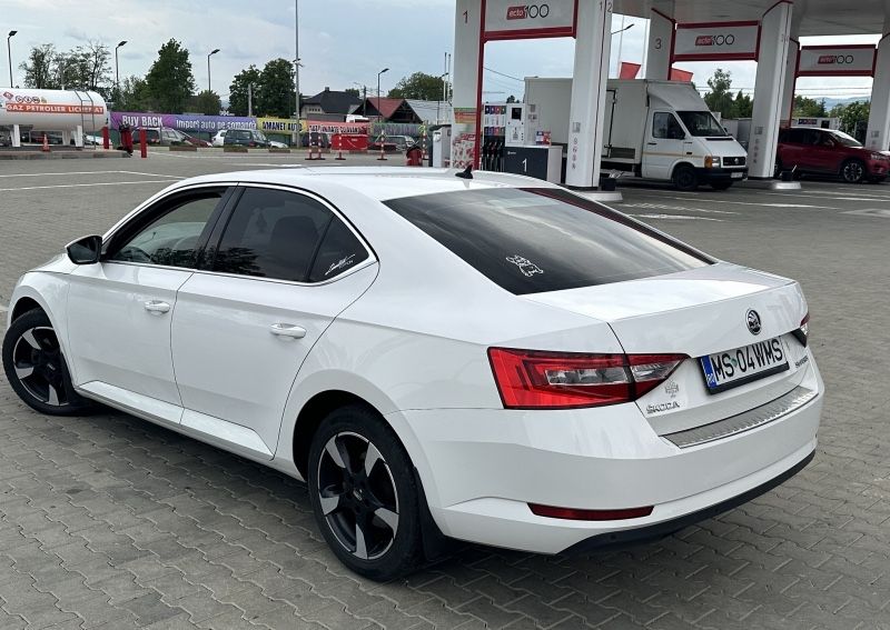 Skoda Superb 2,0 tdi 2017  accept variante !