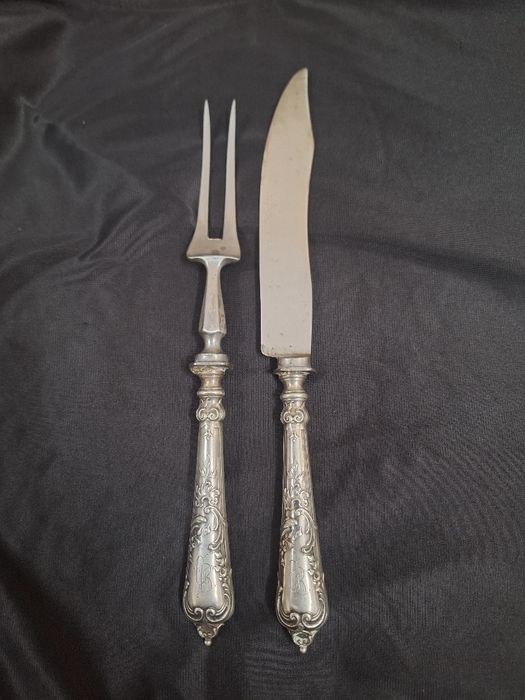 Сребърни старинни прибори