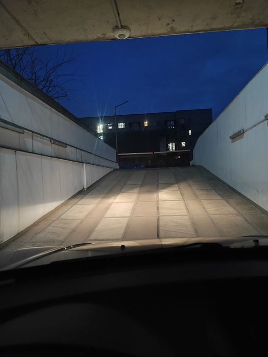 Închiriez loc parcare subteran sector 6