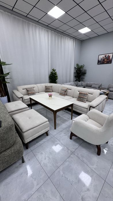 Ugalok divan mehmonxona uchun Roma  Tabiy yong’oqtan  oyoqlari