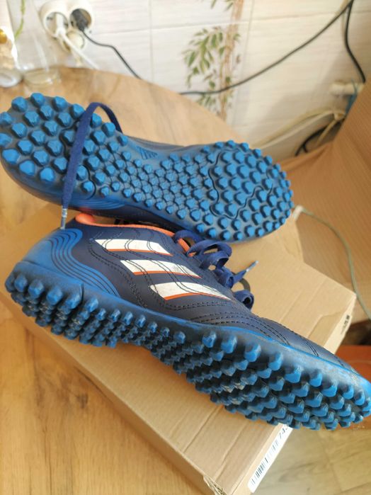 Продам сороконожки Адидас б/у