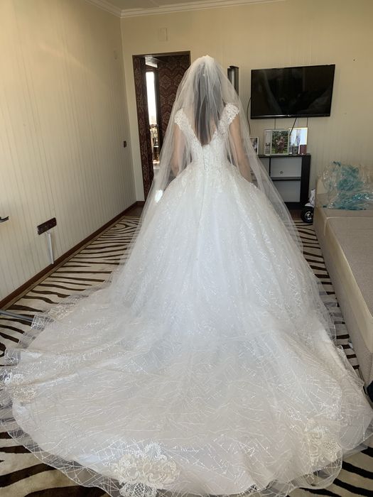 Продаю свадебное платье