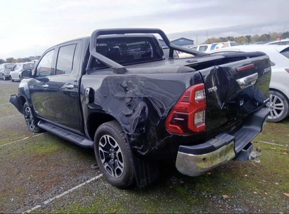 Dezmembrez Toyota Hilux 2.8 1GD-FTV Automat 2020-2024