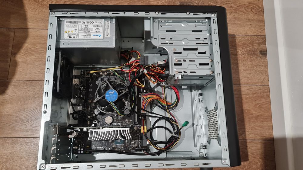PC i3-6100 + SSD 250GB + GT 730 2GB – Ieftin / Funcțional