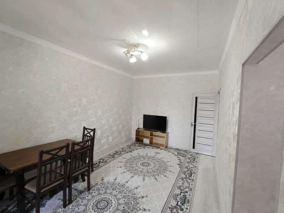 Сдаётся квартира Массив Ялангач 3-комнатная р-н Мирзо Улугбекский