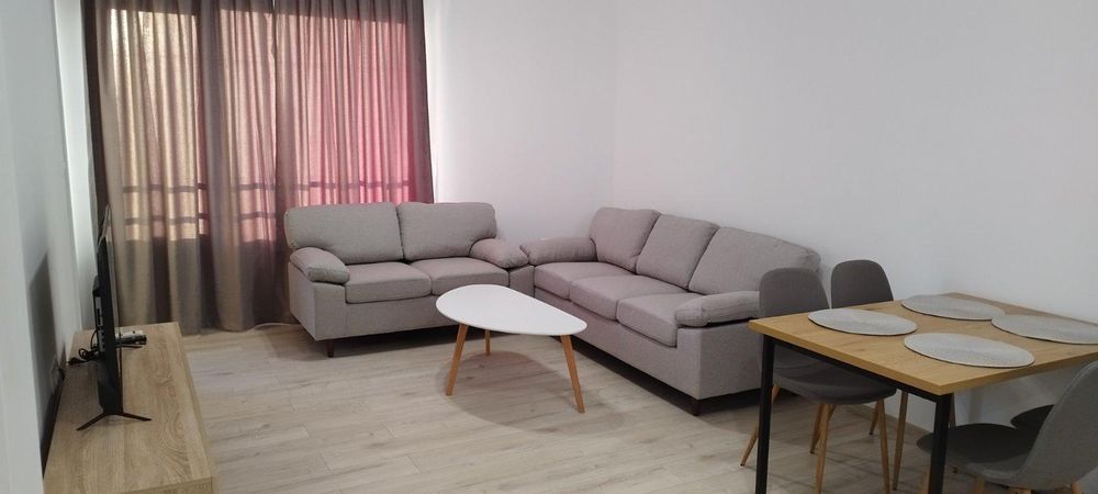 Дава се под наем Двустаен апартамент в Пловдив, Остромила - 66 кв.м за 375 € - Снимка #2