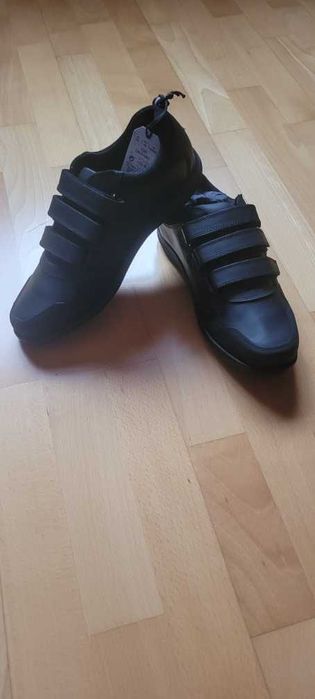 Школьные кожаные туфли на липучках NEXT