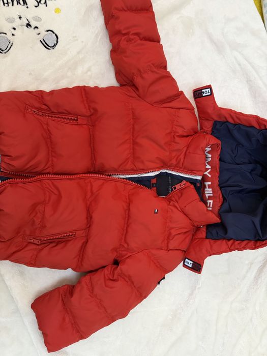 Tommy hilfiger дртско яке размер 92