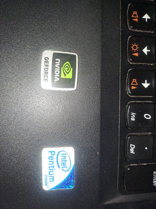 Lenova b570e sotiladi