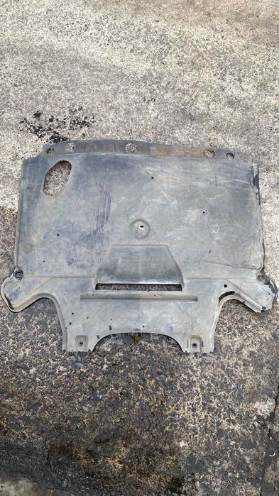 Кора под двигател за Audi Q5