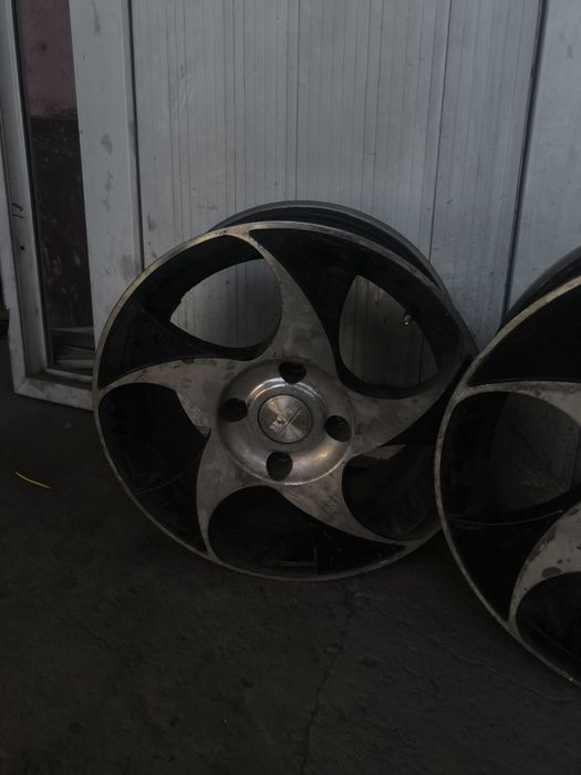 Продам Диски титановые 15 4 штук