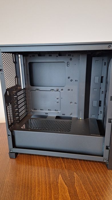 Компютърна кутия Corsair 4000D Airflow