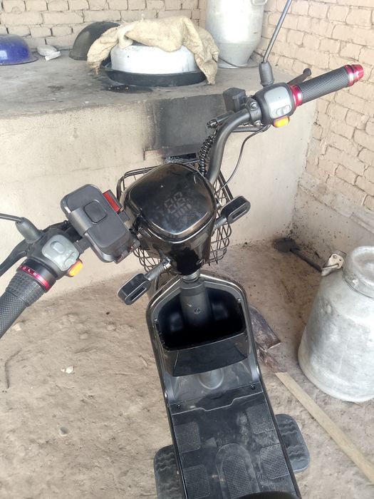 Скутер сотилади янги