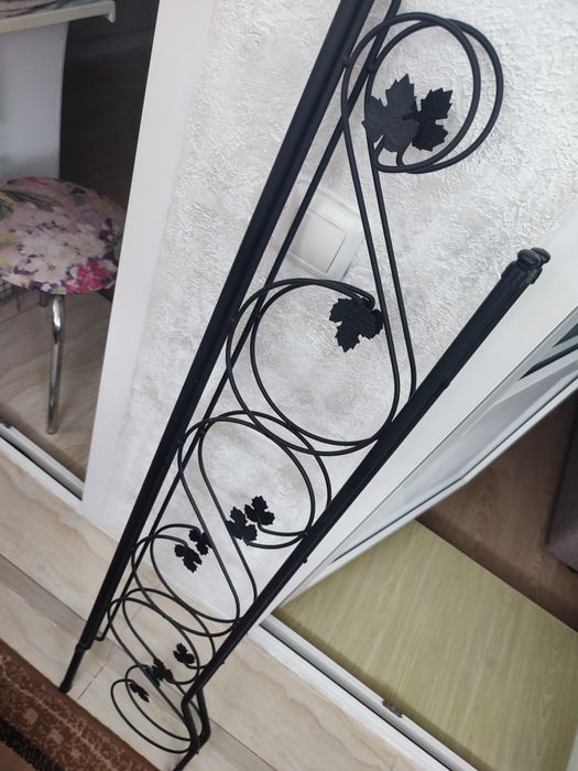 Подставка под цветы