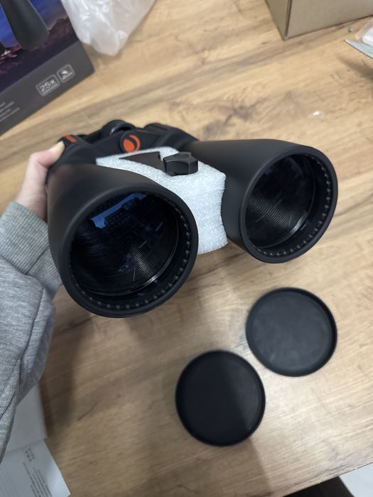 Celestron SkyMaster 25x70 - бинокль для наблюдений