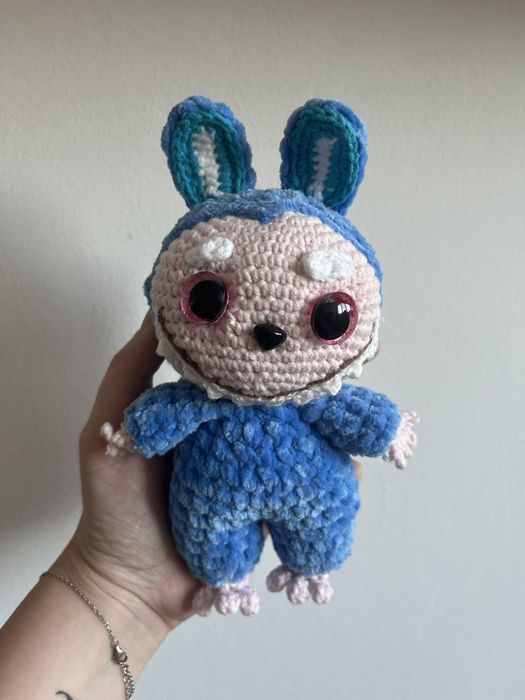 Играчка Лабубу в синьо и мента