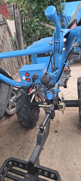Motocultor lombardini 12cp diesel cu remorca-stare foarte bună