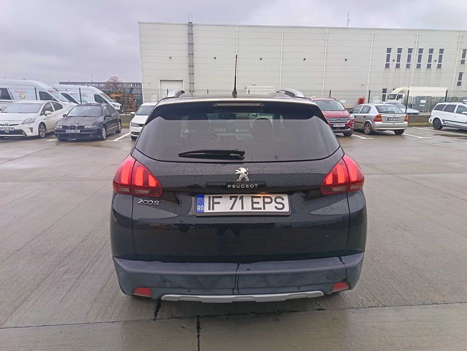 Peugeot 2008 1.2i 82 cp Allure 2019 91650 km TVA deductibil