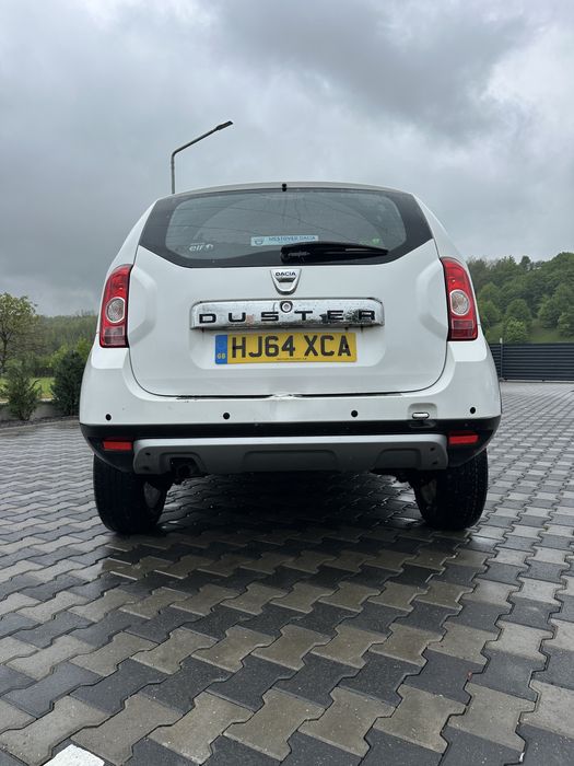 Dezmembrez dacia  duster 1.5