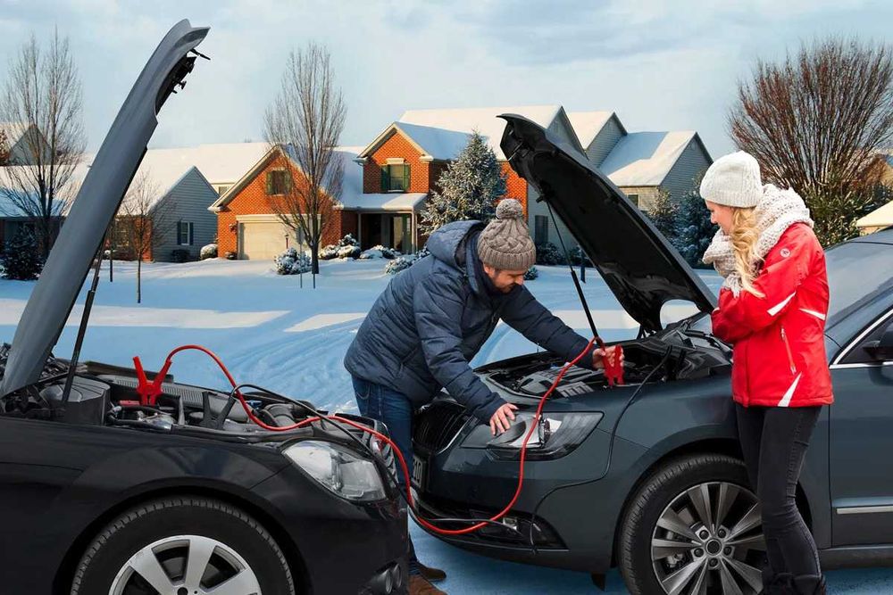 Serviciu pornire motor baterie descărcată. Verificare baterie auto B.