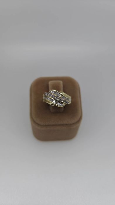Inel aur 9k cu diamante naturale 3gr (r)