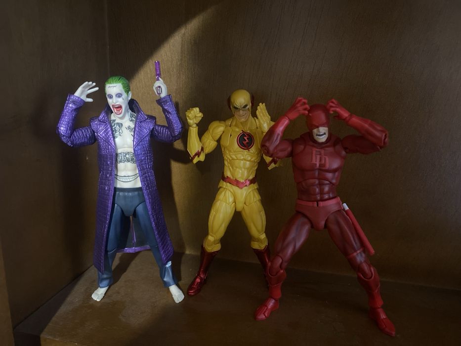 Dc, marvel mafex и revoltech