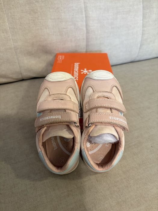 Sneakers Biomecanics, marimea 25