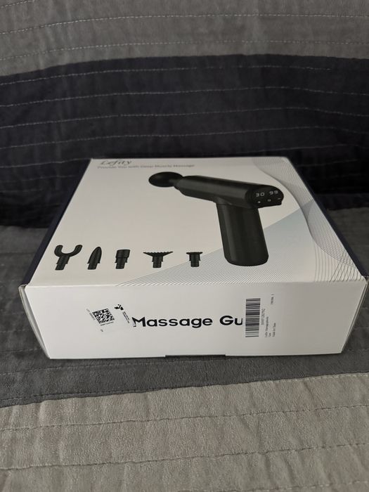 Aparat pentru masaj de tip pistol