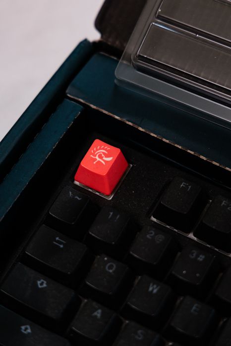 Ducky One 2 RGB TKL – механична геймърска клавиатура