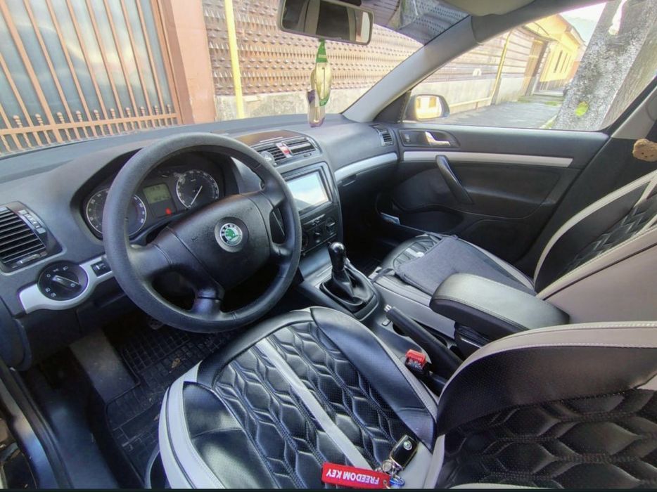 SKODA Octavia 2009 — imagine 5