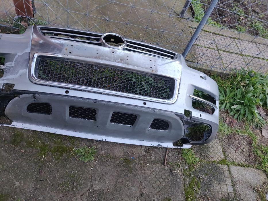 Предна броня за Volkswagen Touareg 2002/2010 г.