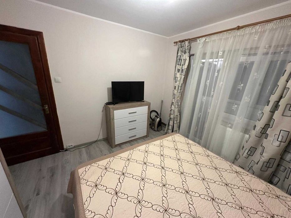 Inchiriez apartament 2 camere decomandate - et. 2 - Brazda