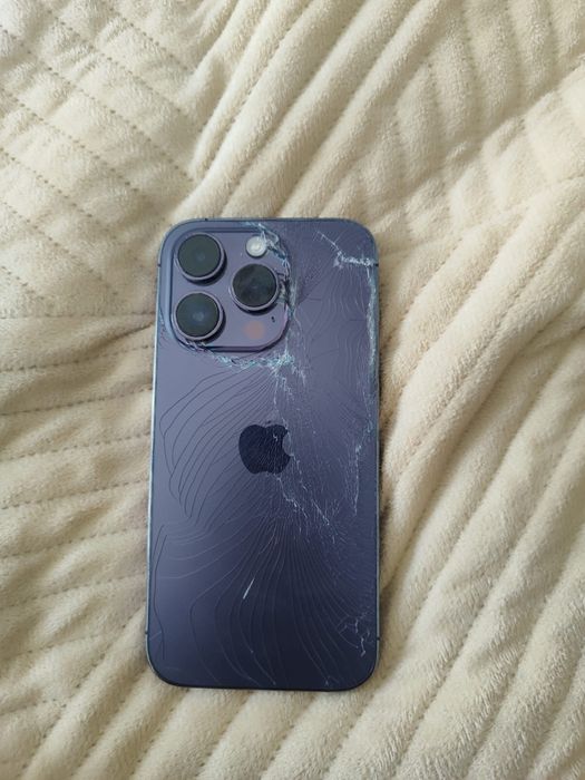 Продам айфон 14 про