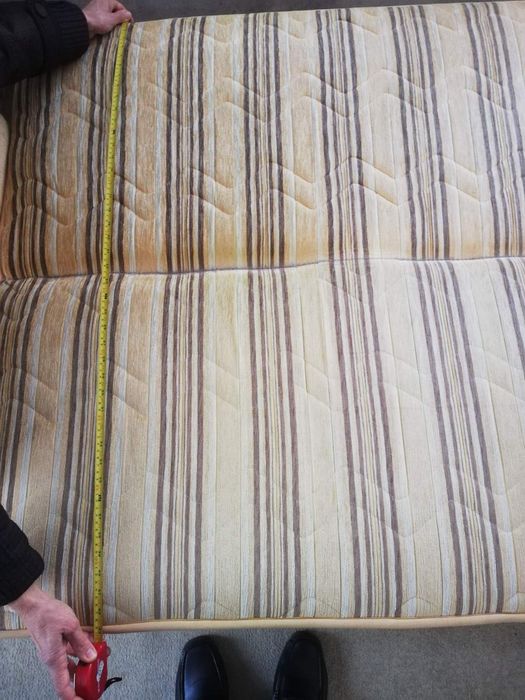 Разтегателен диван