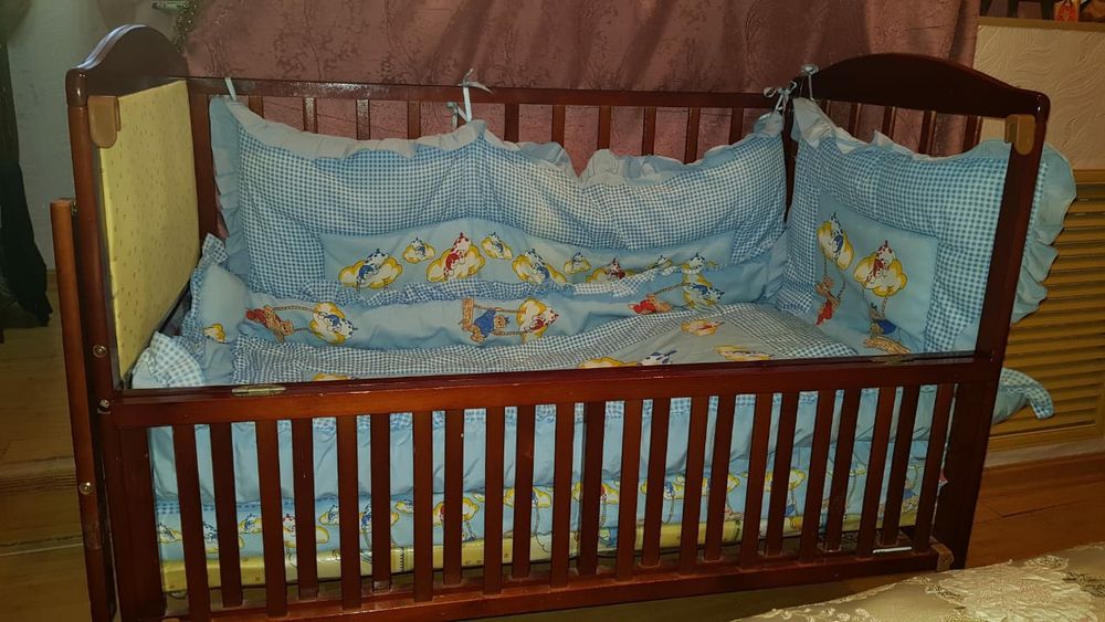 Кроватка детская